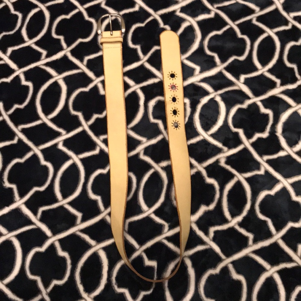 Gap cream/yellow women’s belt